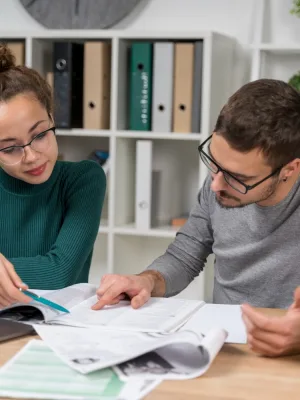 A couple looking for a Personal Loan with Low Interest Rates.
