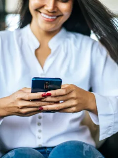 woman learning How to Use FedNow.