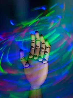 Nail Art Trends 2025: US Edition You Need to Know - Cover Image