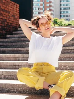 Weekend Casual 2025: 4 Effortless Outfit Formulas for Style - Cover Image
