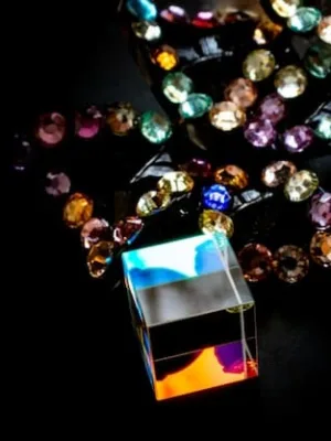 Statement Jewelry: Bold Trends Defining US Style 2025 - Cover Image