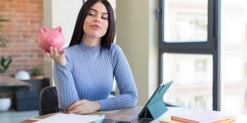 Woman doing an Emergency Fund