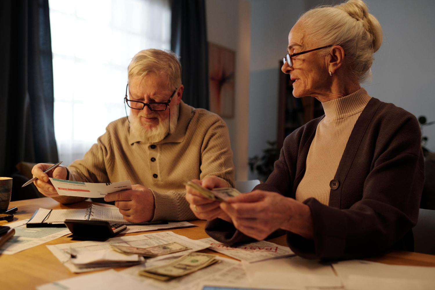 couple calculating retirement