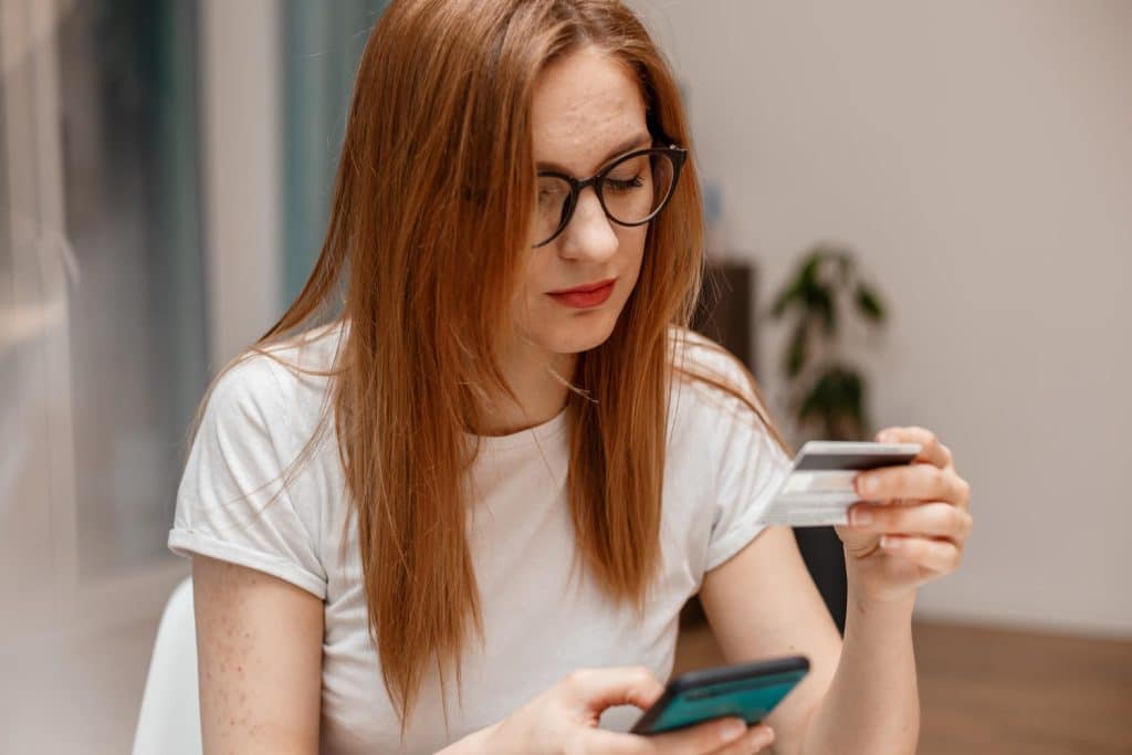 What is a Balance Transfer Fee and When Should You Pay It?