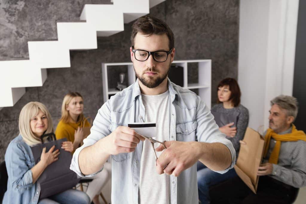 How to manage high credit card debt effectively